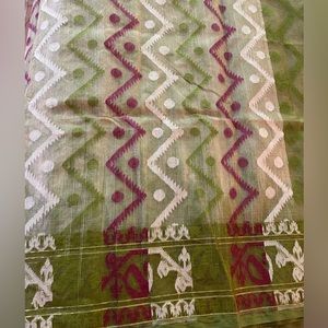 Brand New Green, White, Mauve on OffWhite Bengal Handloom Cotton Jamdani Saree